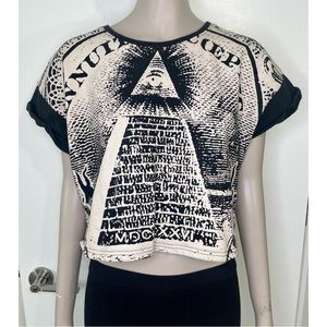 BLVCK Black Scale Illuminati Pyramid Cropped Sweatshirt